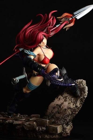 Estatua Erza Scarlet Black Armor