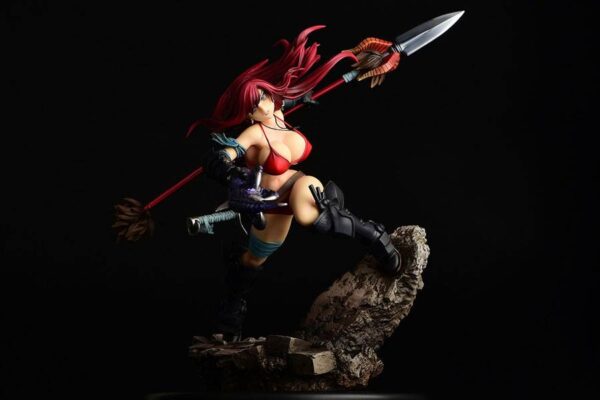 Descubre el apasionante mundo de Estatua Erza Scarlet Black Armor.