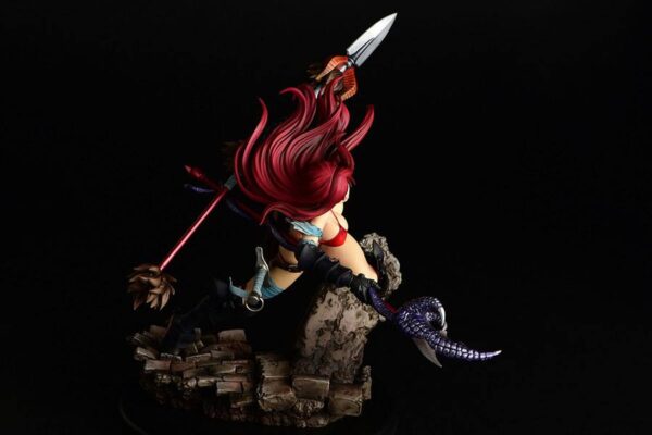 Descubre el apasionante mundo de Estatua Erza Scarlet Black Armor.