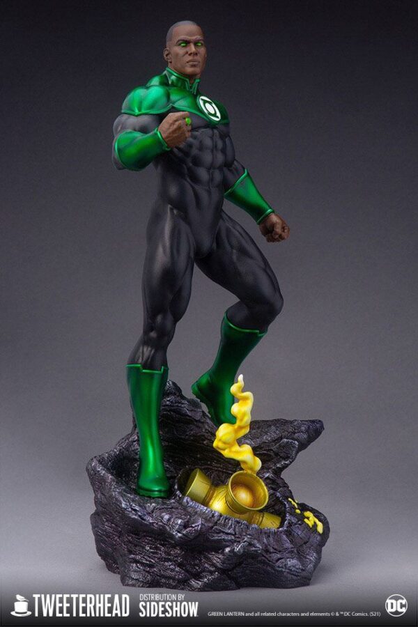 Descubre el apasionante mundo de Estatua John Stewart Green Lantern.