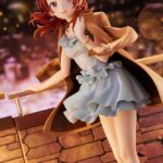 Descubre el apasionante mundo de Estatua Karen Off Stage Bonus Edition.