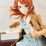 Descubre el apasionante mundo de Estatua Karen Off Stage Bonus Edition.