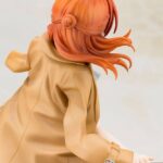 Descubre el apasionante mundo de Estatua Karen Off Stage Bonus Edition.