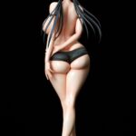 Descubre el apasionante mundo de Estatua Koumi Island Konomi Black Top.