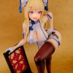 Descubre el apasionante mundo de Estatua Oriental Girl Illustration.