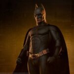 Descubre el apasionante mundo de Estatua Premium Format Batman.
