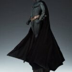 Descubre el apasionante mundo de Estatua Premium Format Batman.