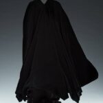 Descubre el apasionante mundo de Estatua Premium Format Batman.