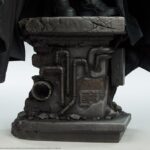 Descubre el apasionante mundo de Estatua Premium Format Batman.