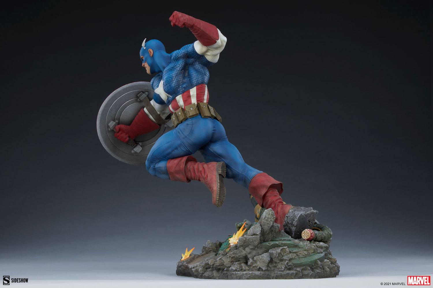 Descubre el apasionante mundo de Estatua Premium Format Captain America.