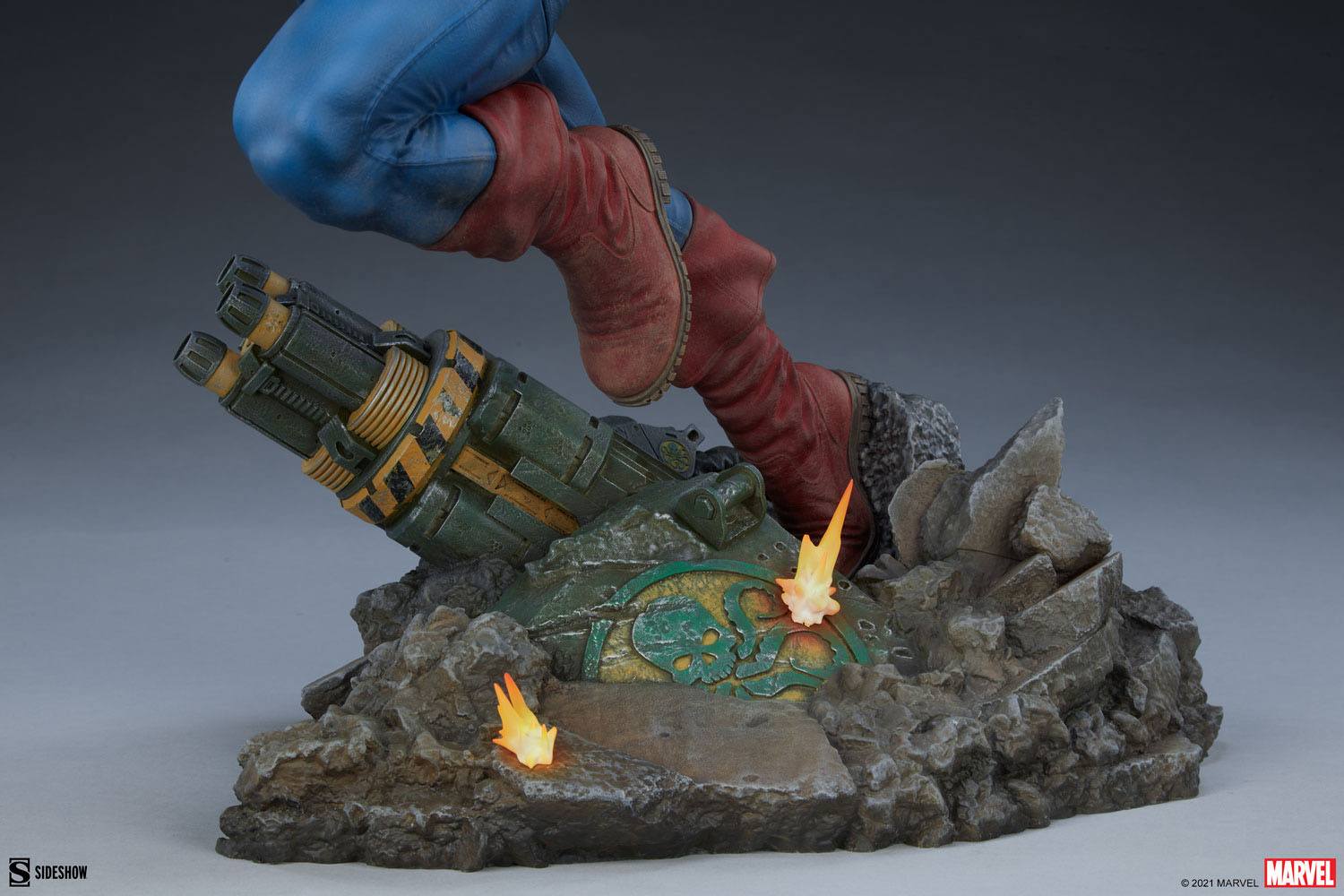 Descubre el apasionante mundo de Estatua Premium Format Captain America.