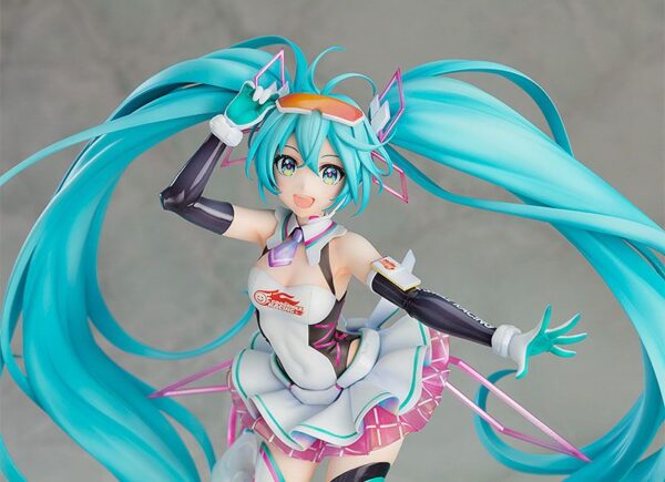 Descubre el apasionante mundo de Estatua Racing Miku 2021.
