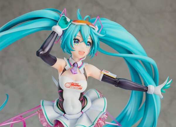 Descubre el apasionante mundo de Estatua Racing Miku 2021.
