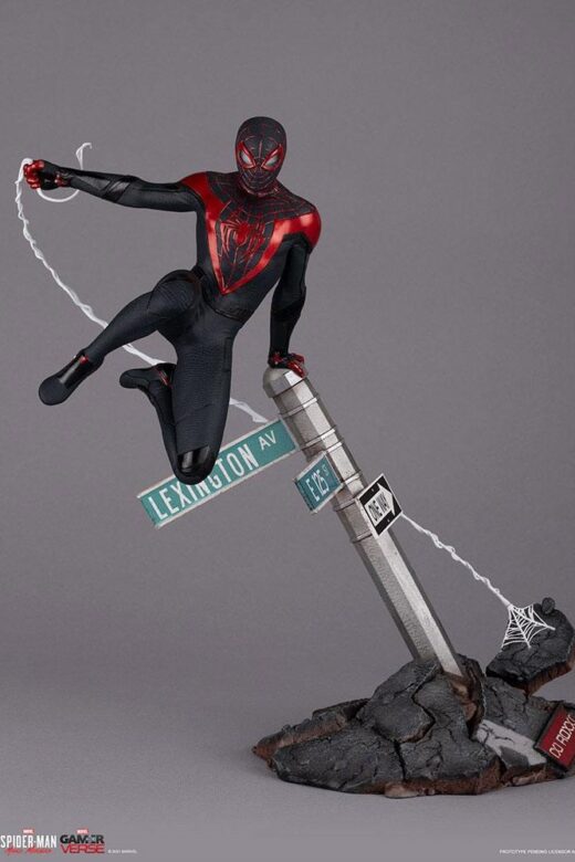 Estatua Spider-Man Miles Morales