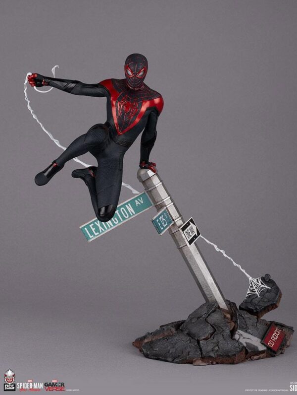 Descubre el apasionante mundo de Estatua Spider-Man Miles Morales.