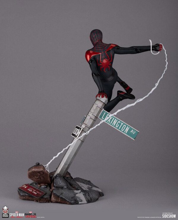 Descubre el apasionante mundo de Estatua Spider-Man Miles Morales.
