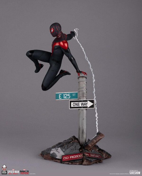 Descubre el apasionante mundo de Estatua Spider-Man Miles Morales.