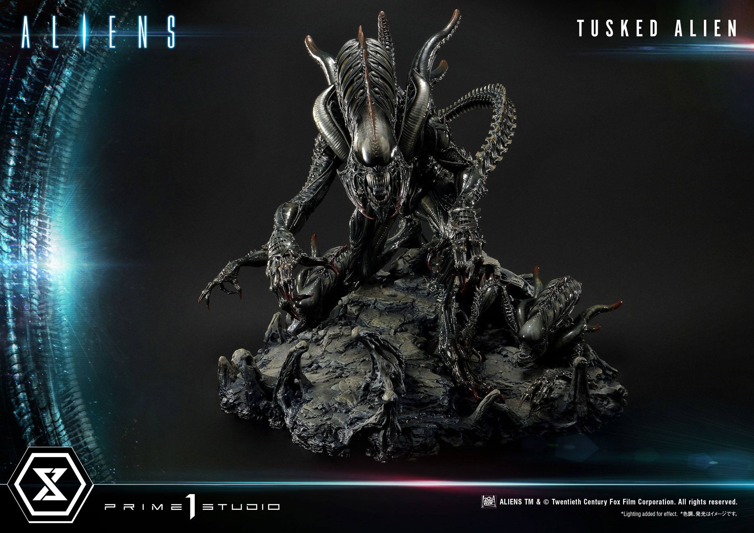 Descubre el apasionante mundo de Estatua Tusked Alien Bonus Version.