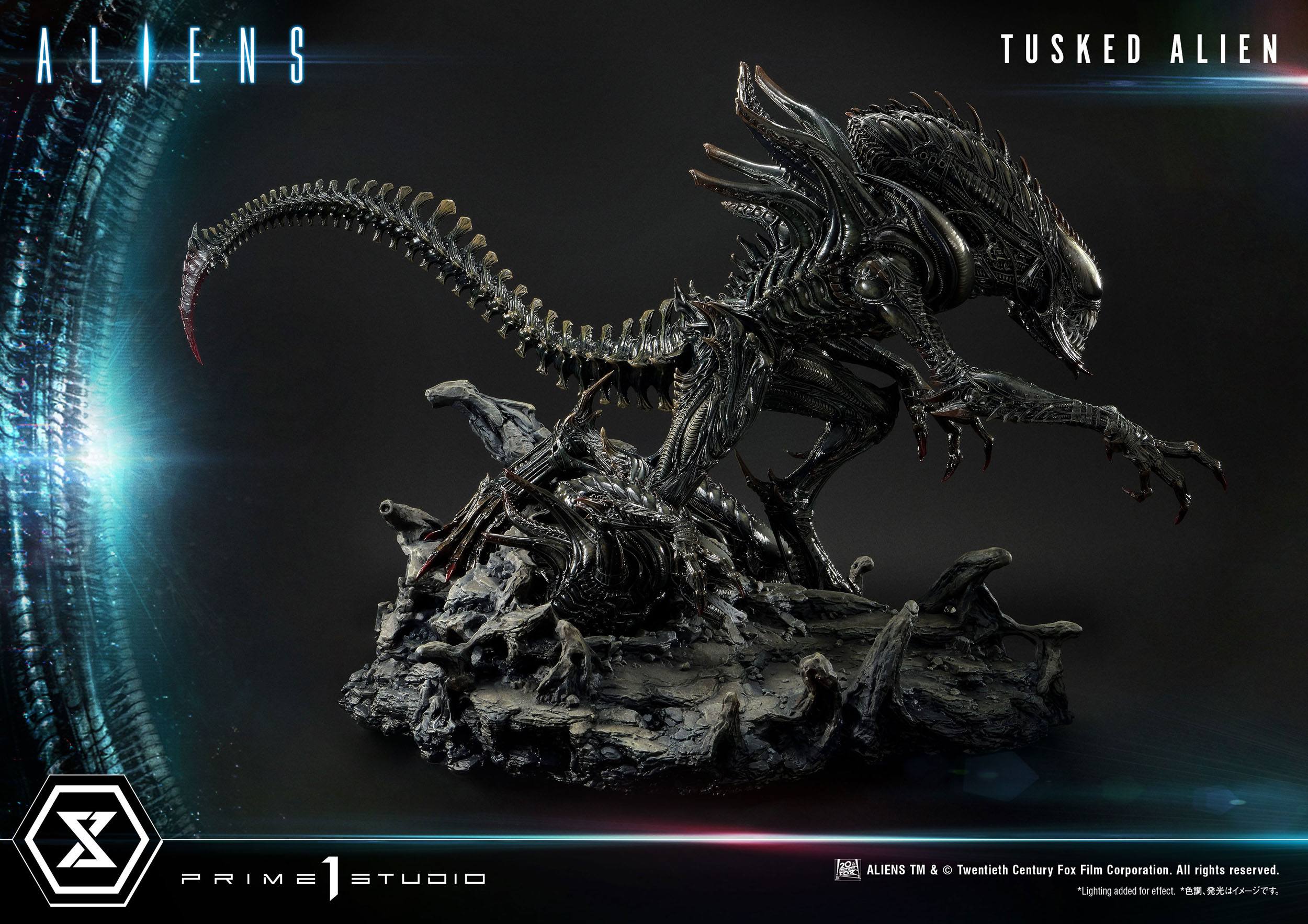 Descubre el apasionante mundo de Estatua Tusked Alien Bonus Version.