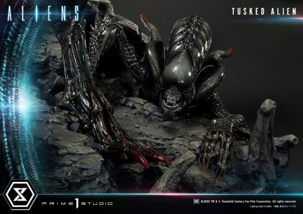 Descubre el apasionante mundo de Estatua Tusked Alien Bonus Version.