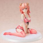 Descubre el apasionante mundo de Estatua Yui Yuigahama Lingerie.