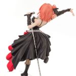 Descubre el apasionante mundo de Estatua Yui Yuigahama Rock.