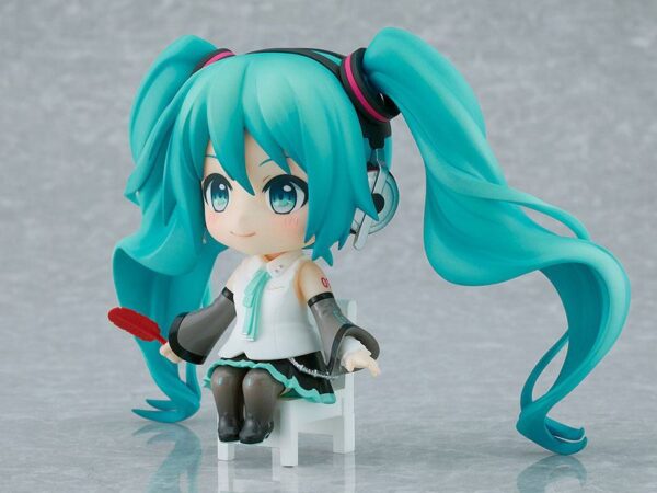 Descubre el apasionante mundo de Figura Nendoroid Hatsune Miku NT Akai.