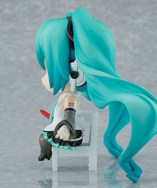 Descubre el apasionante mundo de Figura Nendoroid Hatsune Miku NT Akai.
