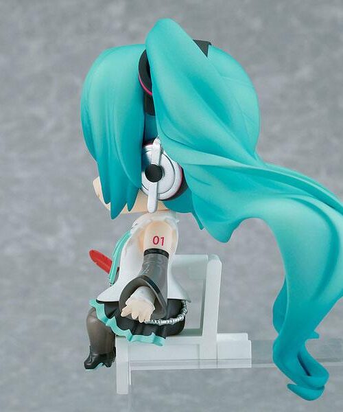 Descubre el apasionante mundo de Figura Nendoroid Hatsune Miku NT Akai.