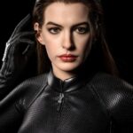 Descubre el apasionante mundo de Busto tamaño real Selina Kyle.