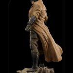 Descubre el apasionante mundo de Estatua Art Scale Knightmare Batman.