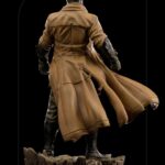 Descubre el apasionante mundo de Estatua Art Scale Knightmare Batman.