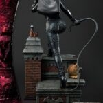 Descubre el apasionante mundo de Estatua Catwoman Deluxe Bonus Version.