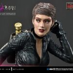Descubre el apasionante mundo de Estatua Catwoman Deluxe Bonus Version.