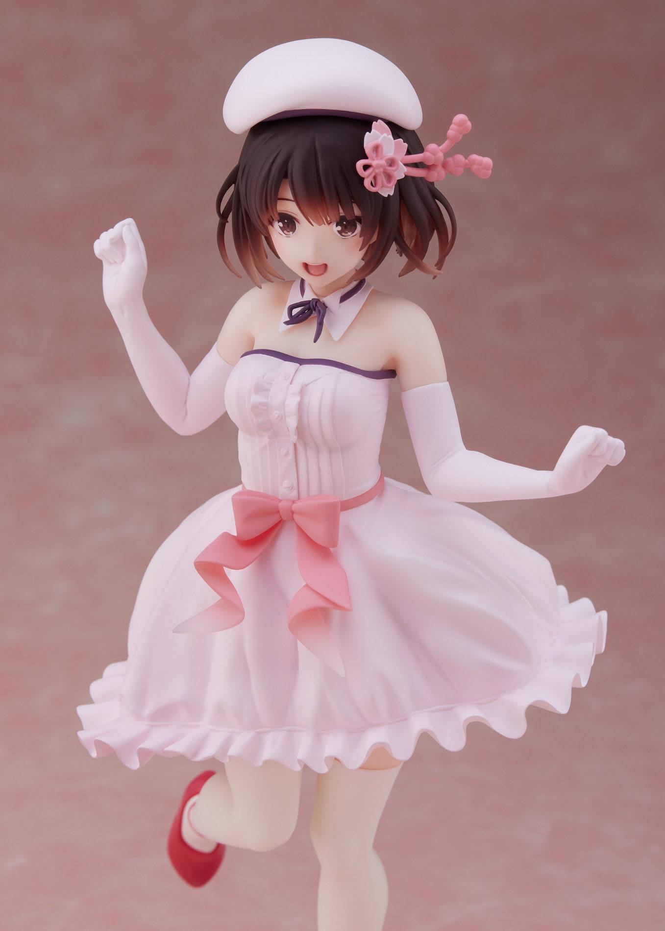 Descubre el apasionante mundo de Estatua Coreful Kato Megumi Sakura Dress.