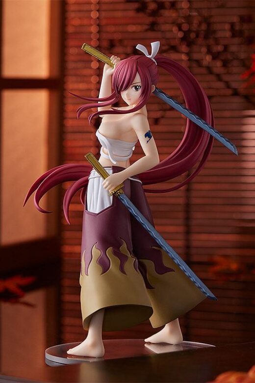 Estatua Erza Scarlet Demon Blade Benizakura