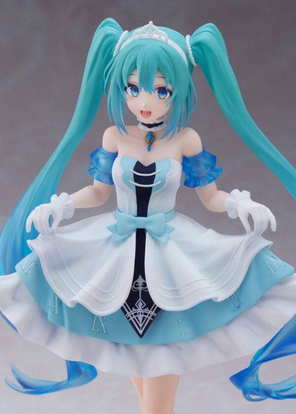Descubre el apasionante mundo de Estatua Hatsune Miku Cinderella.