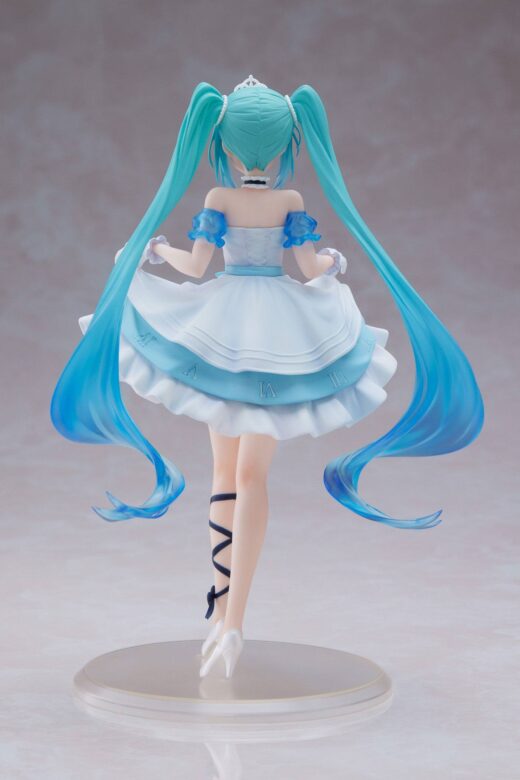 Descubre el apasionante mundo de Estatua Hatsune Miku Cinderella.