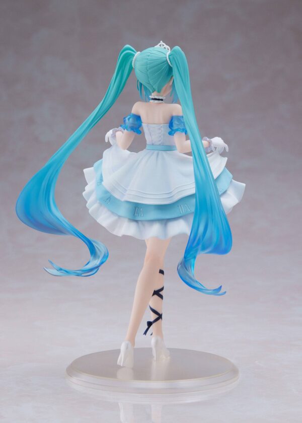 Descubre el apasionante mundo de Estatua Hatsune Miku Cinderella.