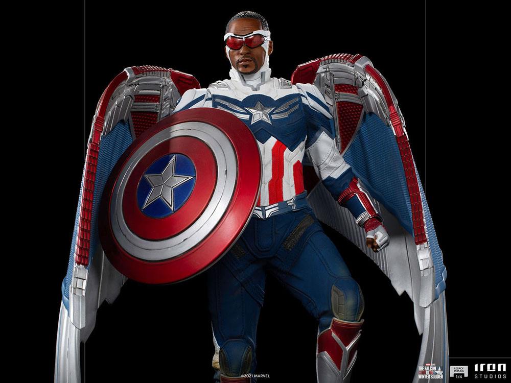 Descubre el apasionante mundo de Estatua Legacy Replica Sam Wilson Complete.