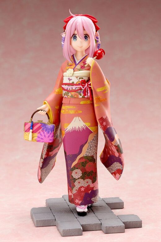 Estatua Nadeshiko Kagamihara Furisode