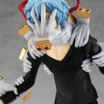 Descubre el apasionante mundo de Estatua Pop Up Parade Tomura Shigaraki.
