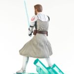 Descubre el apasionante mundo de Estatua Premier Collection Obi-Wan Kenobi.