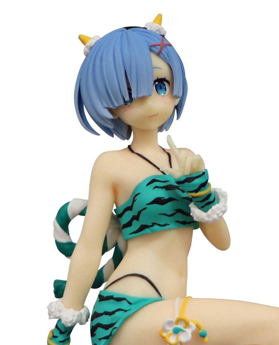 Descubre el apasionante mundo de Estatua Rem Demon Costume Another Color.