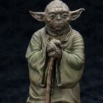 Descubre el apasionante mundo de Estatua Yoda Fountain Limited Edition.