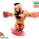 Descubre el apasionante mundo de Estatua Zangief con sonido y luz.