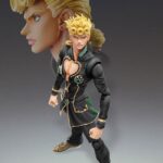 Descubre el apasionante mundo de Figura Giorno Giovanna Version Black.