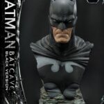 Descubre el apasionante mundo de Busto Batman Batcave Black Version.