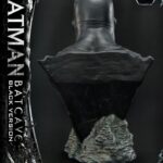 Descubre el apasionante mundo de Busto Batman Batcave Black Version.
