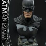 Descubre el apasionante mundo de Estatua Batman Batcave Black Version.